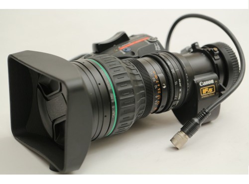 CANON 7.7-131mm f1.8 with 2X